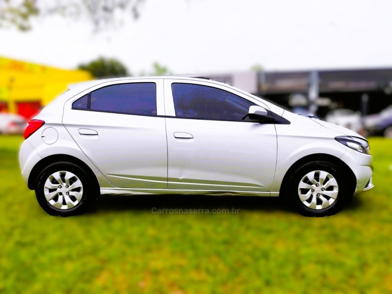 ONIX 1.0 MPFI LT 8V FLEX 4P MANUAL - 2019 - NOVO HAMBURGO