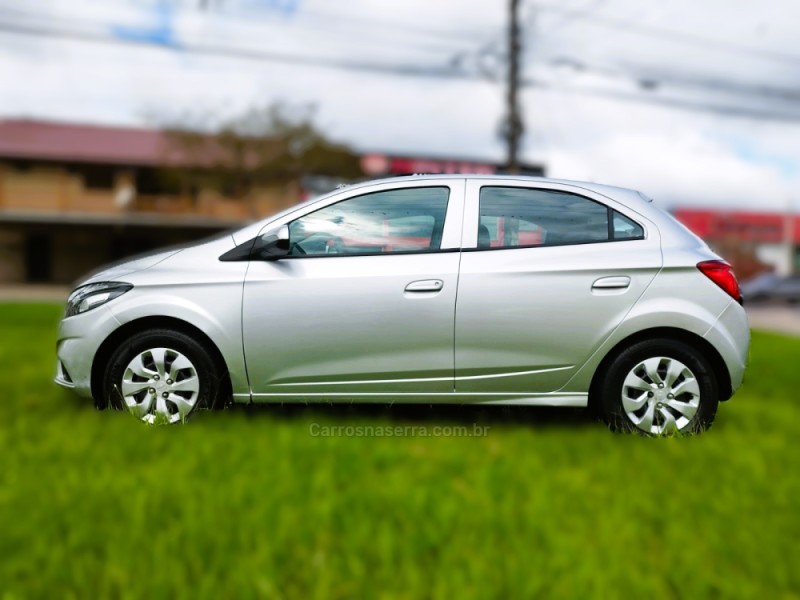 ONIX 1.0 MPFI LT 8V FLEX 4P MANUAL - 2019 - NOVO HAMBURGO