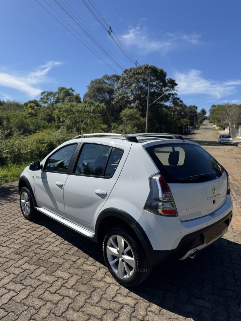 SANDERO 1.6 STEPWAY 16V FLEX 4P MANUAL - 2014 - BENTO GONçALVES