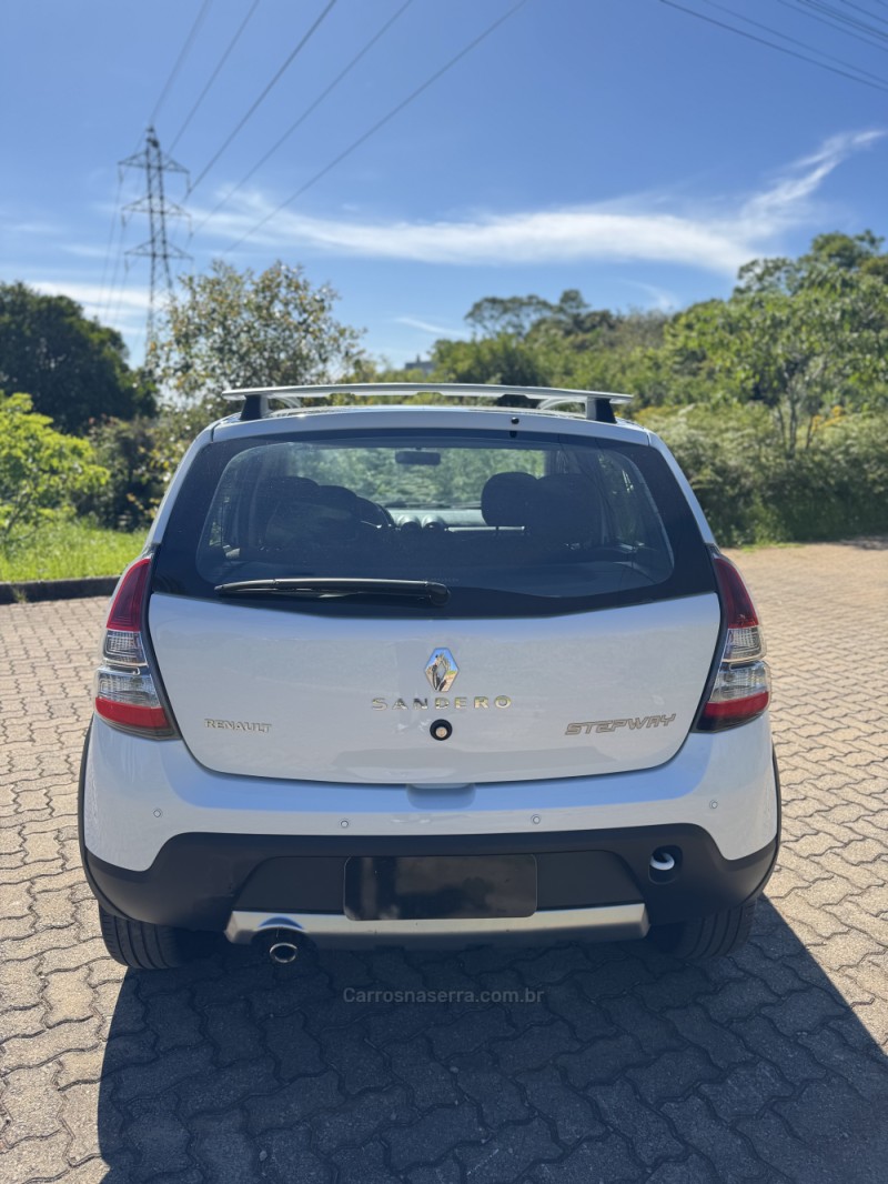 SANDERO 1.6 STEPWAY 16V FLEX 4P MANUAL - 2014 - BENTO GONçALVES