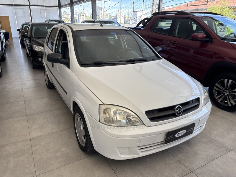 CORSA 1.0 MPFI JOY 8V GASOLINA 4P MANUAL