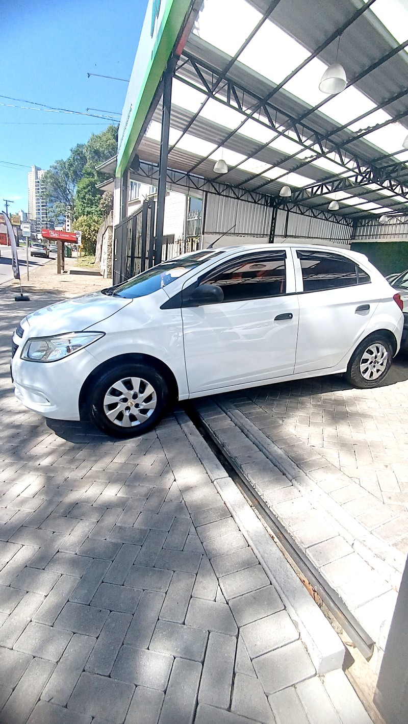 ONIX 1.0 MPFI LS 8V FLEX 4P MANUAL - 2014 - CAXIAS DO SUL