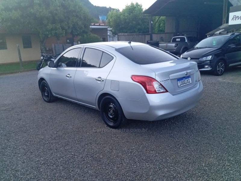 VERSA 1.6 16V FLEX SL 4P MANUAL - 2014 - PICADA CAFé