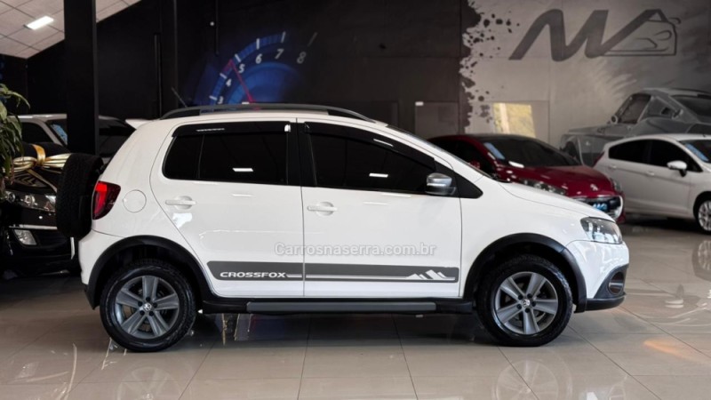 CROSSFOX 1.6 MI FLEX 8V 4P MANUAL - 2012 - ESTâNCIA VELHA