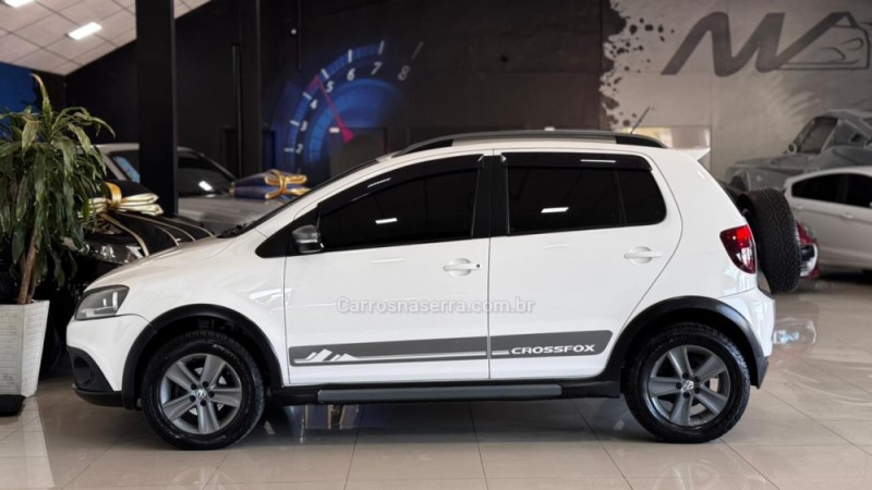 CROSSFOX 1.6 MI FLEX 8V 4P MANUAL - 2012 - ESTâNCIA VELHA