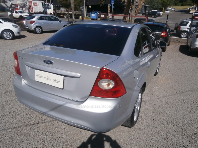 FOCUS 1.6 S SEDAN 16V FLEX 4P MANUAL - 2012 - FARROUPILHA