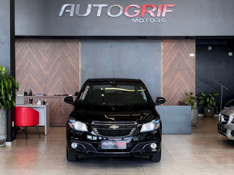 ONIX 1.4 MPFI LTZ 8V FLEX 4P MANUAL - 2016 - CAMPO BOM