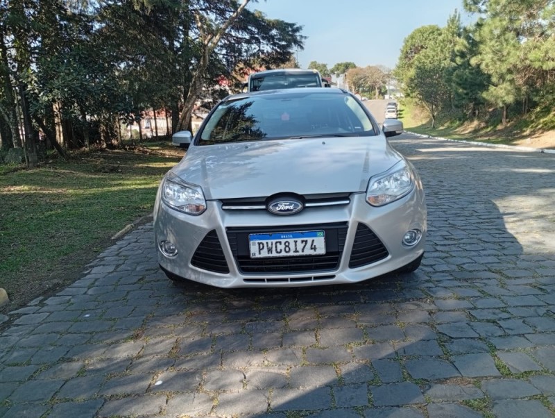 FOCUS 2.0 TITANIUM SEDAN 16V FLEX 4P AUTOMÁTICO - 2015 - FARROUPILHA