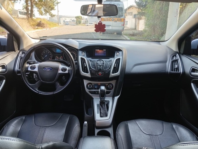 FOCUS 2.0 TITANIUM SEDAN 16V FLEX 4P AUTOMÁTICO - 2015 - FARROUPILHA
