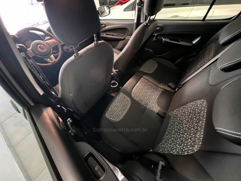 UNO 1.0 EVO ATTRACTIVE 8V FLEX 4P MANUAL - 2021 - CARLOS BARBOSA