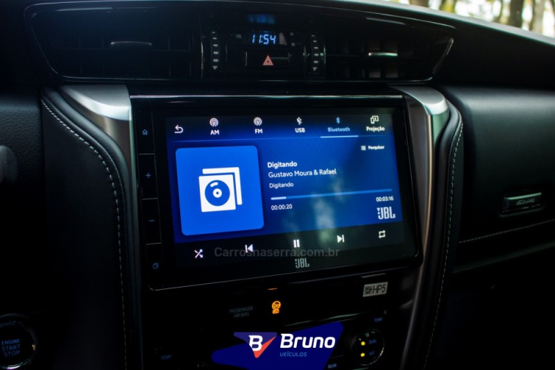 HILUX SW4 2.8 4X4 SRX PLATINUM TURBO 7 LUGARES DIESEL 4P AUTOMÁTICO - 2024 - PALMEIRA DAS MISSõES