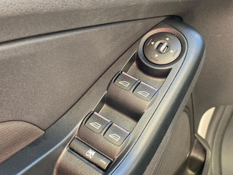 FIESTA 1.6 SE HATCH 16V FLEX 4P MANUAL - 2014 - CAXIAS DO SUL