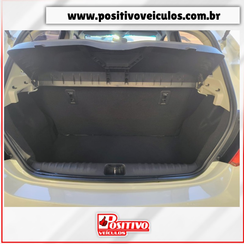 ONIX 1.4 MPFI LT 8V FLEX 4P MANUAL - 2019 - CAXIAS DO SUL