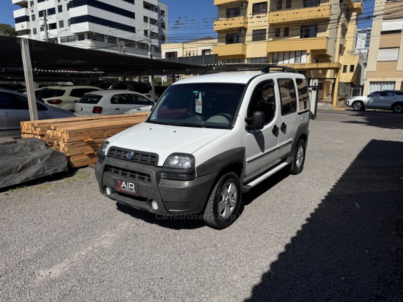 DOBLÓ 1.8 MPI ADVENTURE 8V GASOLINA 4P MANUAL - 2004 - GARIBALDI