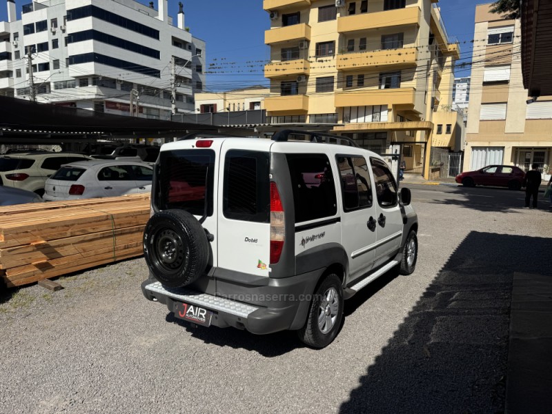 DOBLÓ 1.8 MPI ADVENTURE 8V GASOLINA 4P MANUAL - 2004 - GARIBALDI