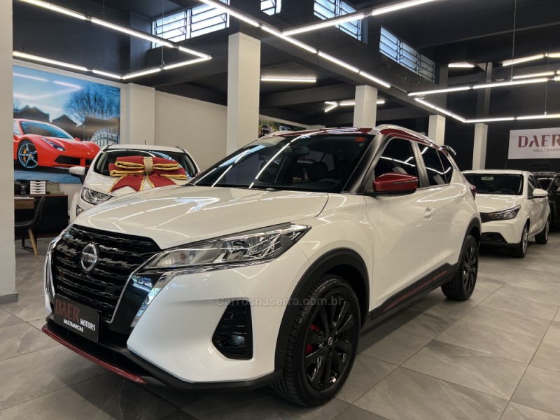 KICKS 1.6 XPLAY 16V FLEX 4P AUTOMÁTICO - 2022 - NOVO HAMBURGO