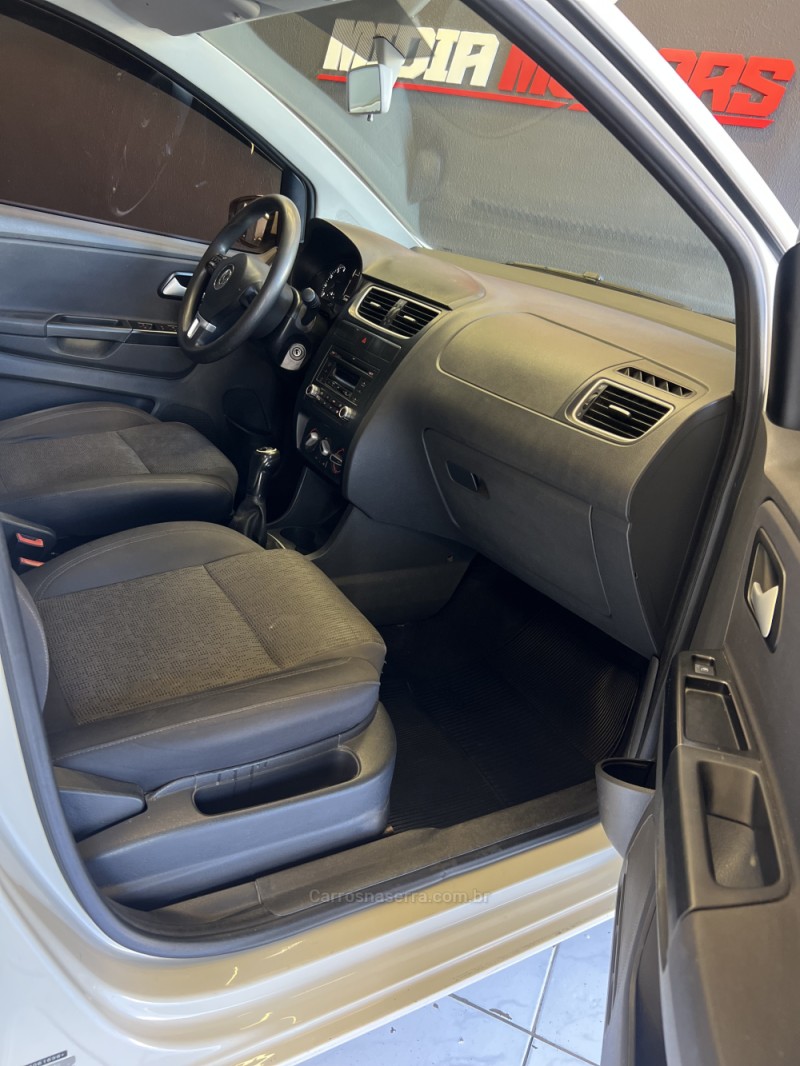 FOX 1.0 ITREND 8V FLEX 4P MANUAL - 2013 - CAXIAS DO SUL