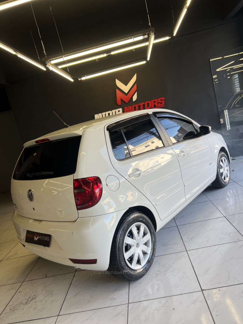 FOX 1.0 ITREND 8V FLEX 4P MANUAL - 2013 - CAXIAS DO SUL