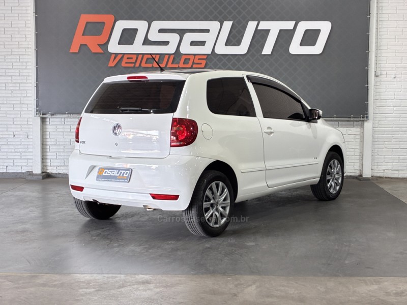 FOX 1.0 MI 8V FLEX 2P MANUAL - 2011 - VENâNCIO AIRES