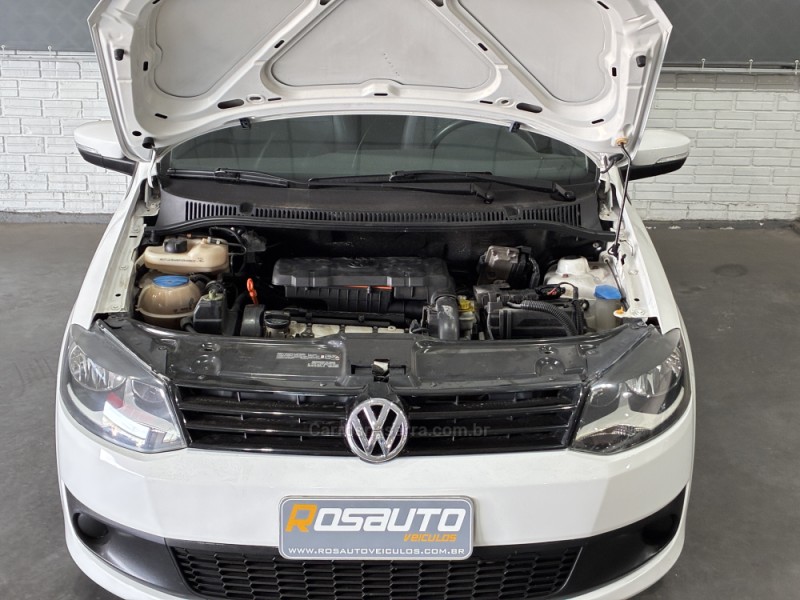 FOX 1.0 MI 8V FLEX 2P MANUAL - 2011 - VENâNCIO AIRES