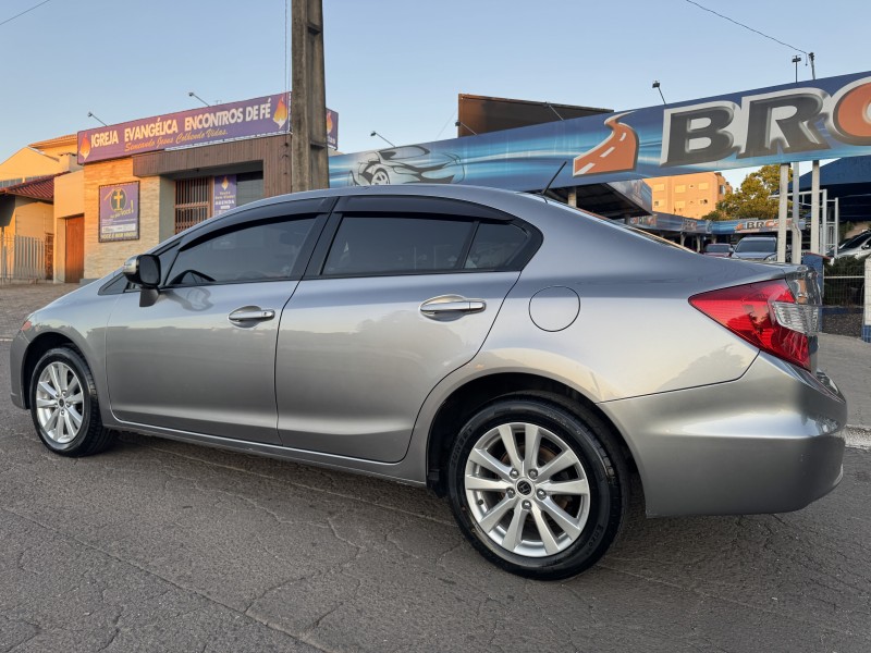 CIVIC 1.8 LXL 16V FLEX 4P MANUAL - 2013 - DOIS IRMãOS