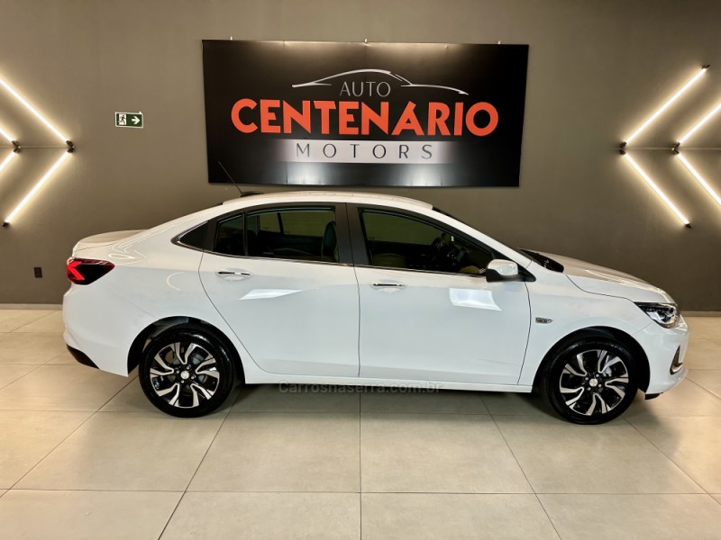 ONIX 1.0	PREMIER II PLUS 12V TURBO FLEX 4P AUTOMÁTICO - 2023 - SAPIRANGA