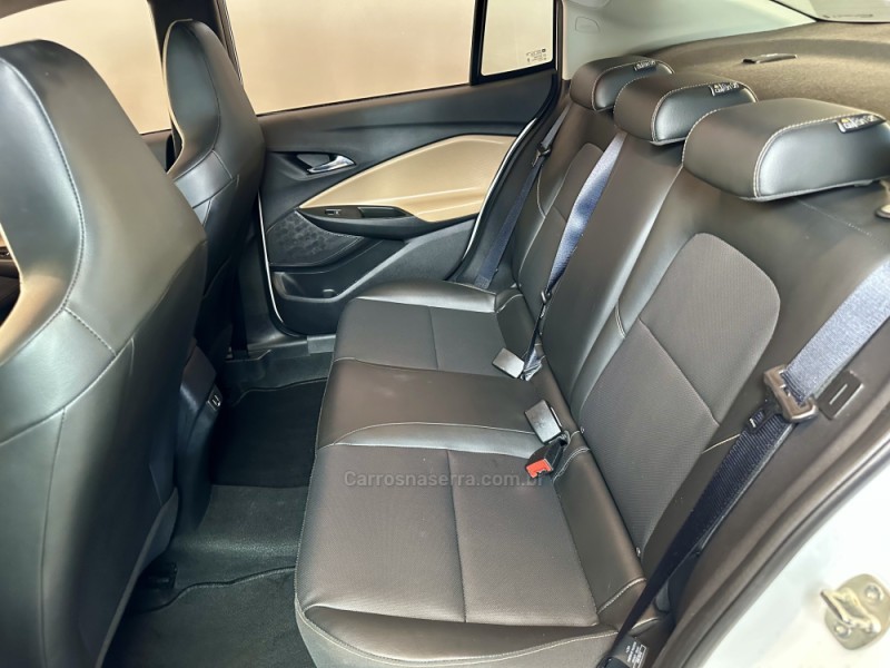 ONIX 1.0	PREMIER II PLUS 12V TURBO FLEX 4P AUTOMÁTICO - 2023 - SAPIRANGA