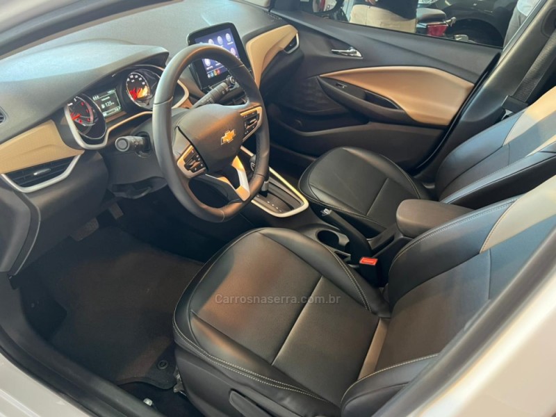 ONIX 1.0 PREMIER II 12V TURBO FLEX 4P AUTOMÁTICO - 2024 - CAXIAS DO SUL