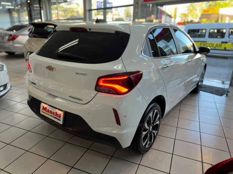 ONIX 1.0 PREMIER II 12V TURBO FLEX 4P AUTOMÁTICO - 2024 - CAXIAS DO SUL