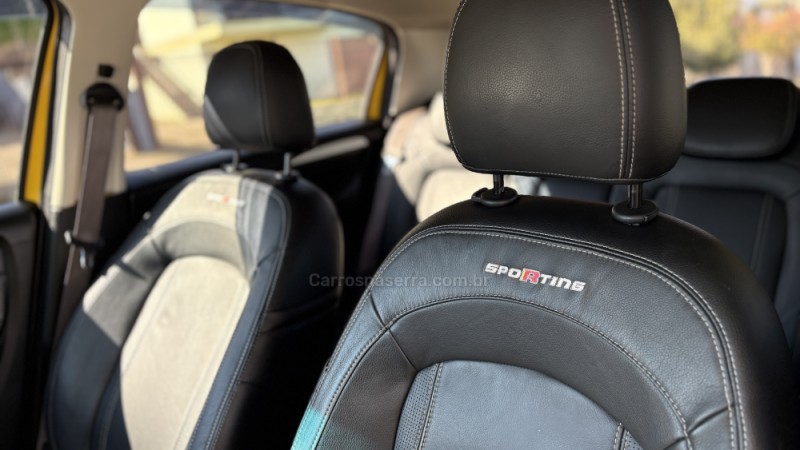 PUNTO 1.8 SPORTING 16V FLEX 4P MANUAL - 2016 - CAXIAS DO SUL