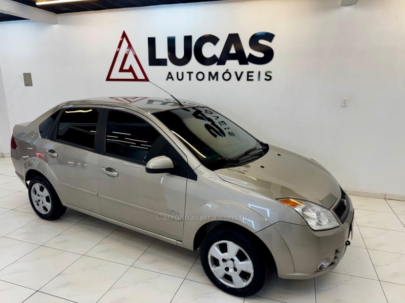 FIESTA 1.6 ROCAM SE PLUS 8V FLEX 4P MANUAL