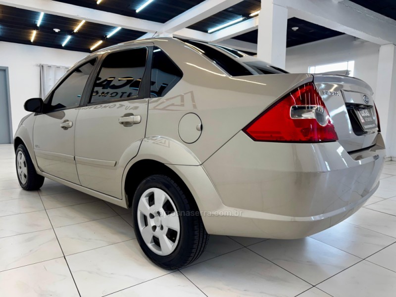 FIESTA 1.6 ROCAM SE PLUS 8V FLEX 4P MANUAL - 2009 - BOM RETIRO DO SUL