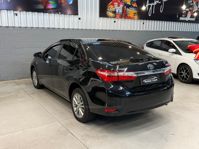 COROLLA 2.0 XEI 16V FLEX 4P AUTOMÁTICO - 2015 - CAXIAS DO SUL