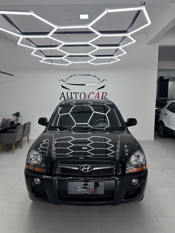 TUCSON 2.0 MPFI GLS TOP 16V 143CV 2WD FLEX 4P AUTOMÁTICO - 2015 - CAXIAS DO SUL