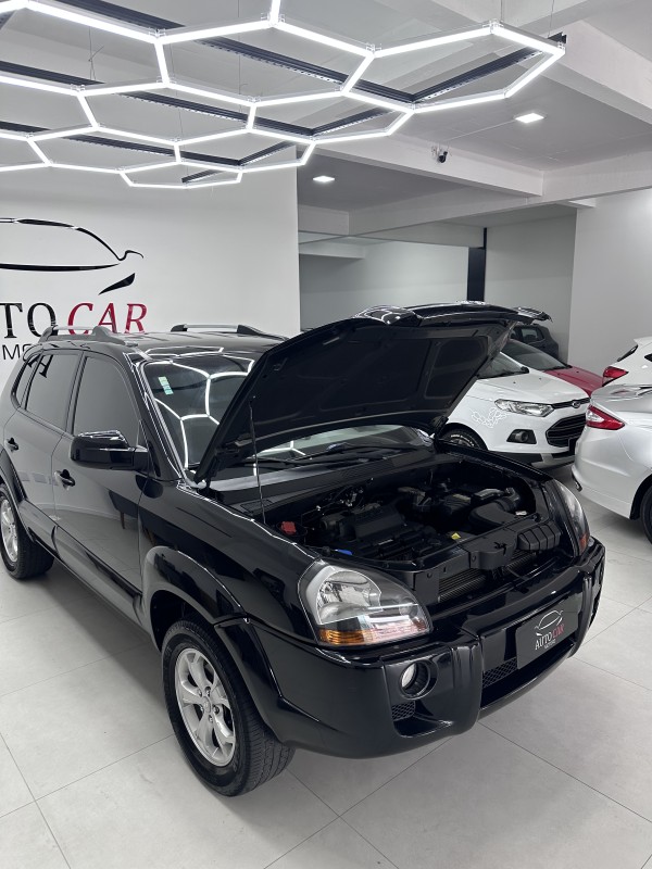 TUCSON 2.0 MPFI GLS TOP 16V 143CV 2WD FLEX 4P AUTOMÁTICO - 2015 - CAXIAS DO SUL