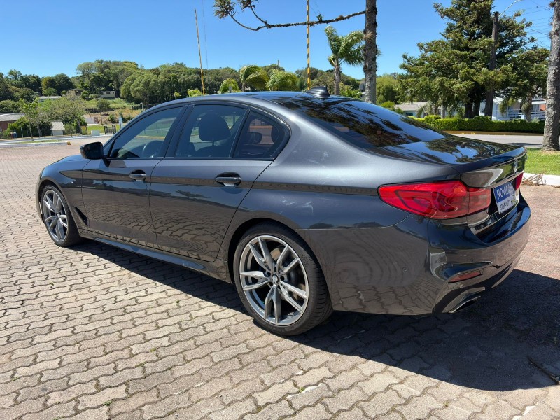 530I 2.0 M SPORT 16V TURBO GASOLINA 4P AUTOMÁTICO - 2017 - FARROUPILHA