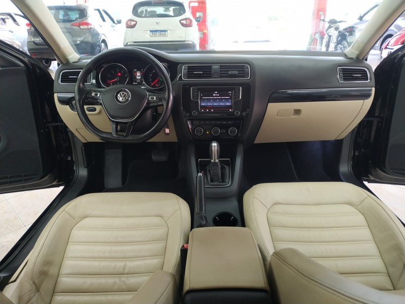 JETTA 2.0 TSI HIGHLINE 211CV GASOLINA 4P DSG - 2017 - CAXIAS DO SUL