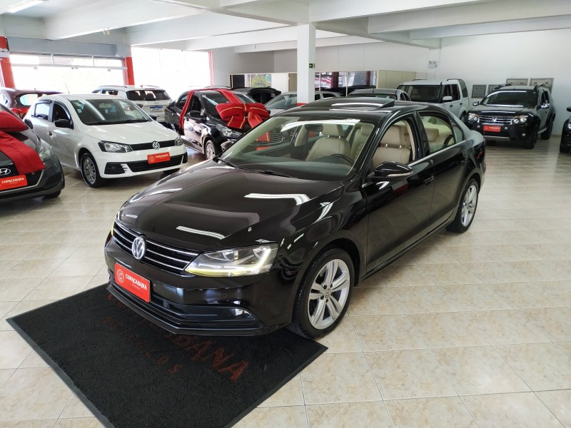 jetta 2.0 tsi highline 211cv gasolina 4p dsg 2017 caxias do sul