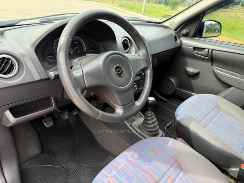 CELTA 1.0 MPFI SPIRIT 8V FLEX 4P MANUAL - 2011 - IVOTI