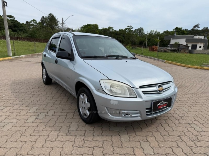 CELTA 1.0 MPFI SPIRIT 8V FLEX 4P MANUAL - 2011 - IVOTI