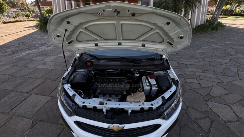 ONIX 1.4 MPFI ACTIV 8V FLEX 4P MANUAL - 2017 - BENTO GONçALVES