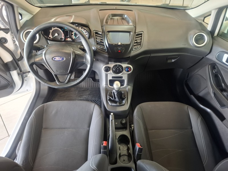 FIESTA 1.6 SE HATCH 16V FLEX 4P MANUAL - 2017 - FARROUPILHA