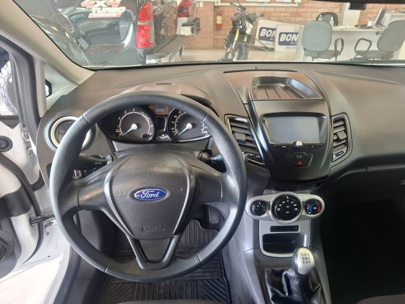 FIESTA 1.6 SE HATCH 16V FLEX 4P MANUAL - 2017 - FARROUPILHA
