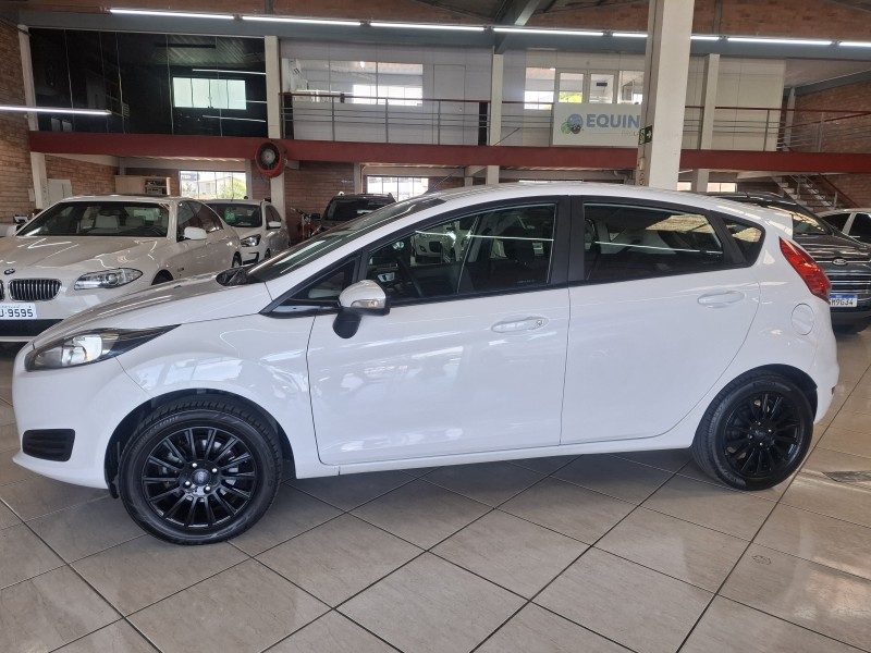 FIESTA 1.6 SE HATCH 16V FLEX 4P MANUAL - 2017 - FARROUPILHA