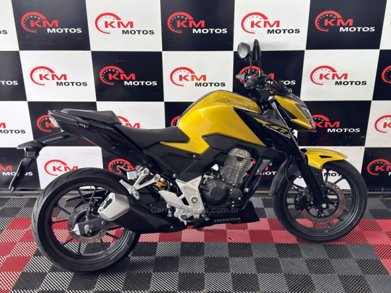 CB 300F TWISTER ABS - 2023 - PORTãO