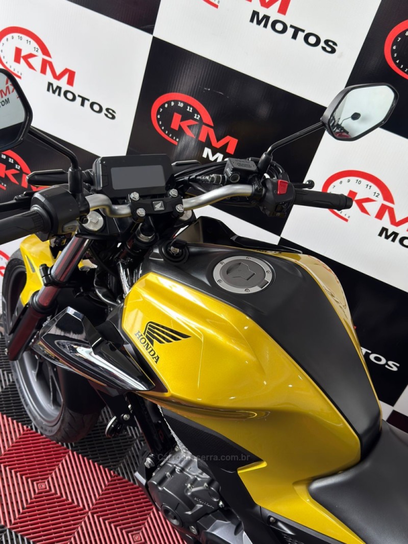 CB 300F TWISTER ABS - 2023 - PORTãO