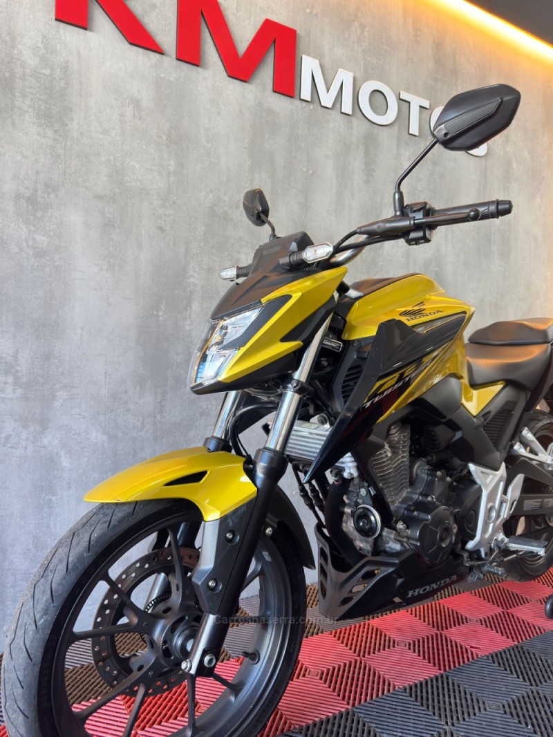 CB 300F TWISTER ABS - 2023 - PORTãO