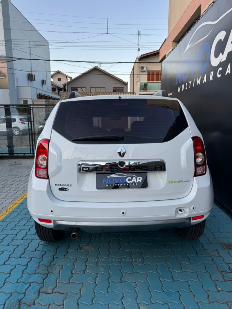DUSTER 1.6 TECH ROAD 4X2 16V FLEX 4P MANUAL - 2014 - ESTâNCIA VELHA