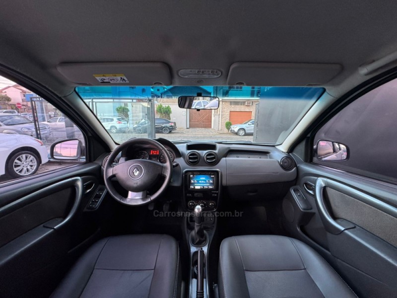 DUSTER 1.6 TECH ROAD 4X2 16V FLEX 4P MANUAL - 2014 - ESTâNCIA VELHA
