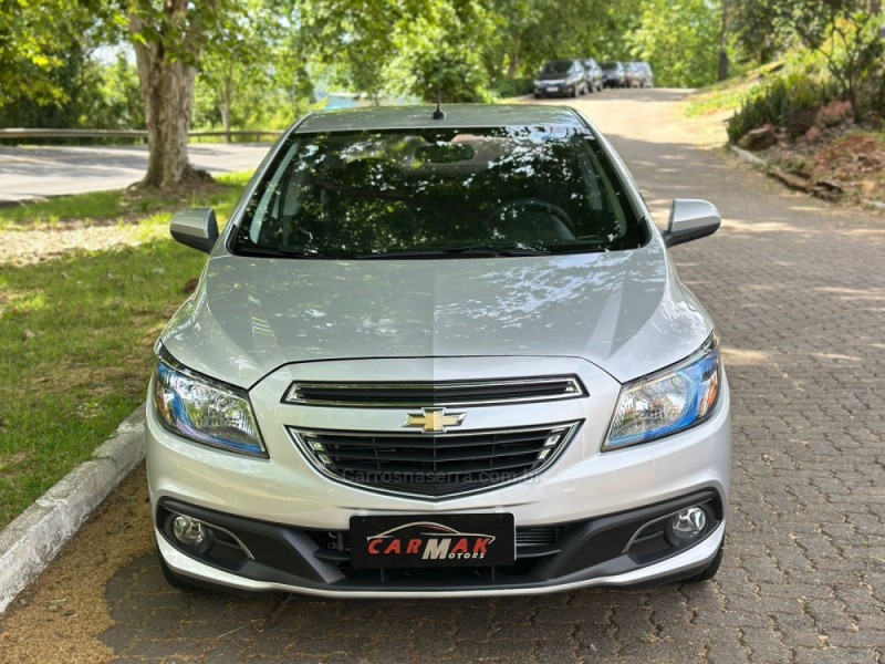 PRISMA 1.4 MPFI LT 8V FLEX 4P MANUAL - 2013 - DOIS IRMãOS